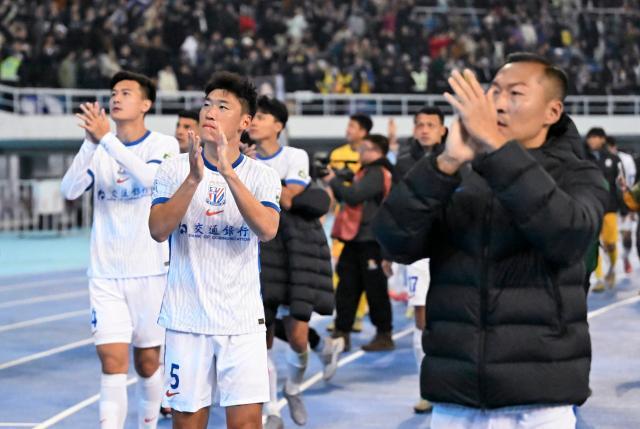 万博体育 独家报道: 又一次失冠，申花差哪了